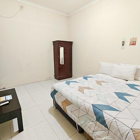 Homey Guesthouse Near Sby Zoo Syariah Surabaya Eksteriør billede