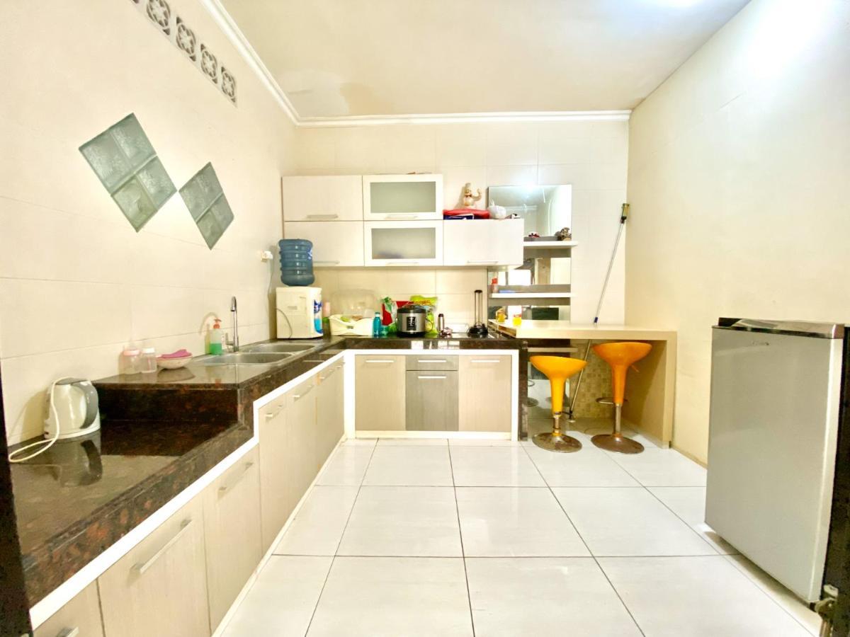 Homey Guesthouse Near Sby Zoo Syariah Surabaya Eksteriør billede