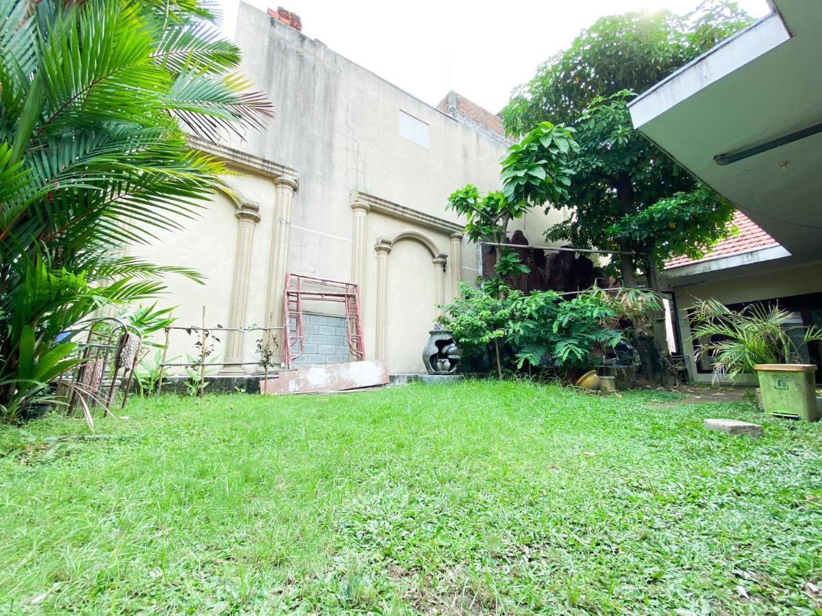 Homey Guesthouse Near Sby Zoo Syariah Surabaya Eksteriør billede