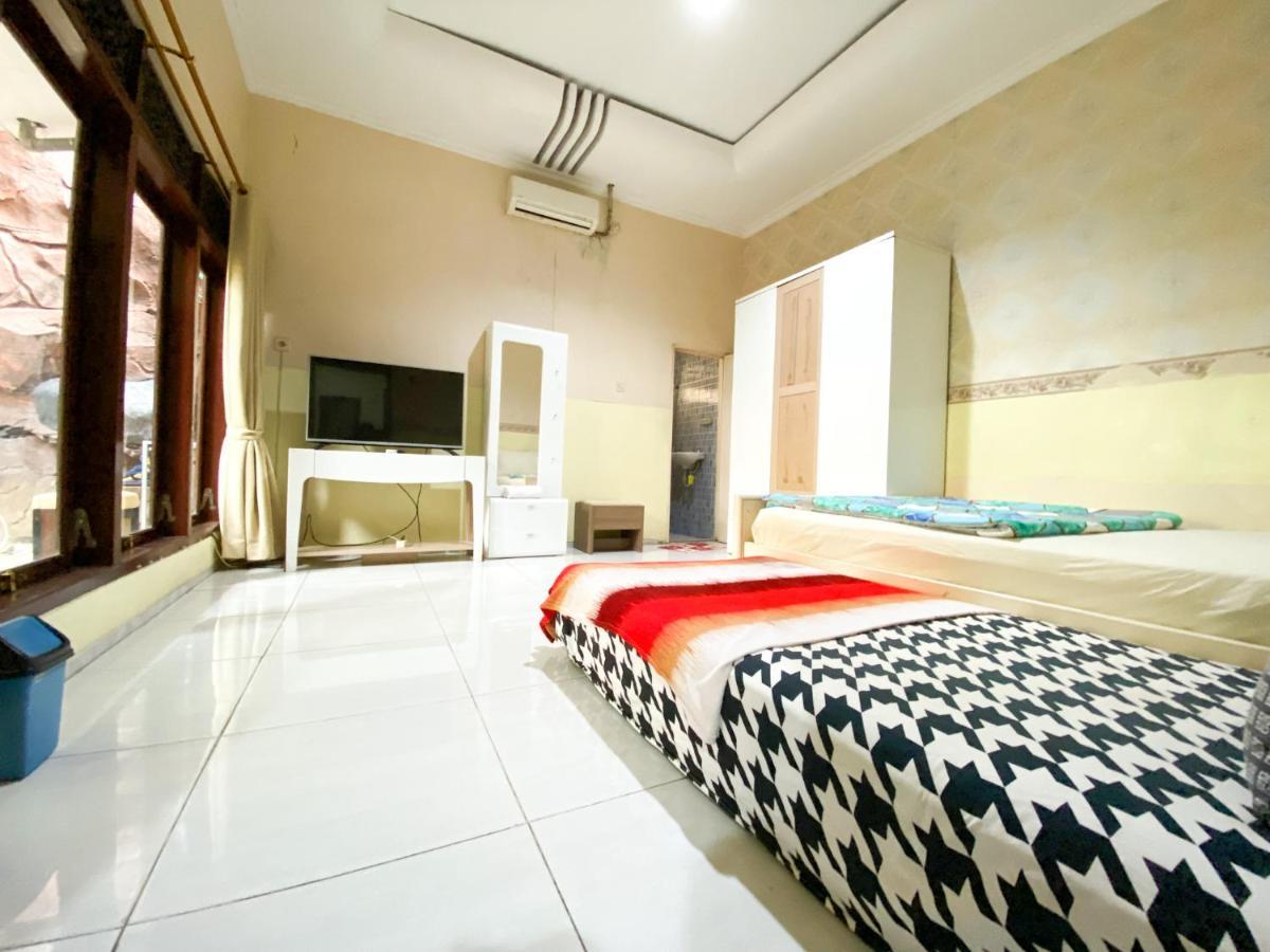 Homey Guesthouse Near Sby Zoo Syariah Surabaya Eksteriør billede
